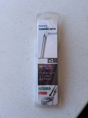 Philips Sonicare AirFloss Pro Replacement Nozzles (2-Pack) HX8032/23